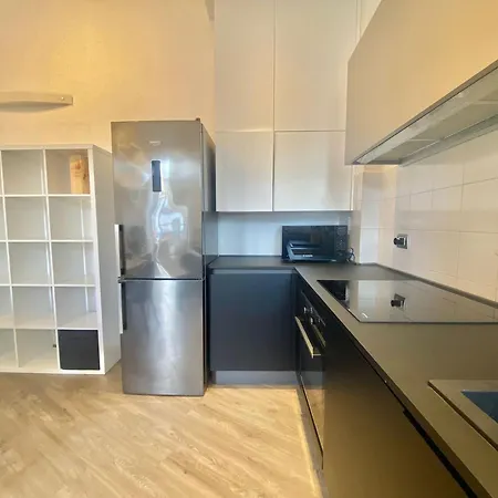 Appartement Palma Home, Elegante E Spaziosa Nel Cuore Della Citta Di Milano, Con Metropolitana M1 Gambara Milaan