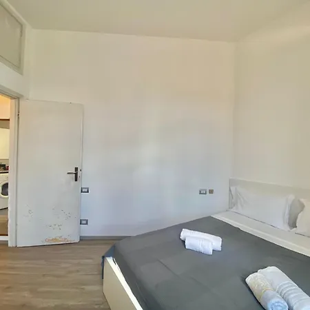 Appartement Palma Home, Elegante E Spaziosa Nel Cuore Della Citta Di Milano, Con Metropolitana M1 Gambara Milaan
