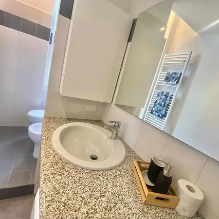 Palma Home, Elegante E Spaziosa Nel Cuore Della Citta Di Milano, Con Metropolitana M1 Gambara Appartement *