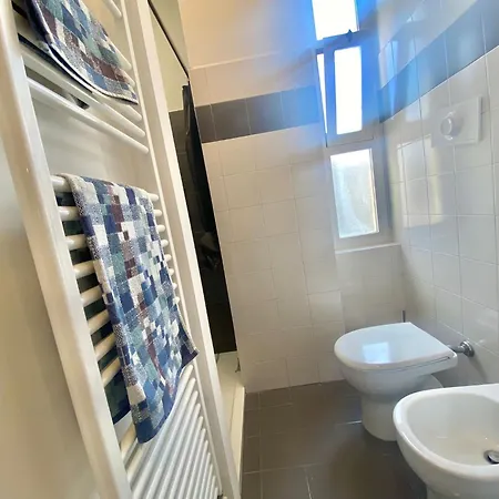 Palma Home, Elegante E Spaziosa Nel Cuore Della Citta Di Milano, Con Metropolitana M1 Gambara Milaan
